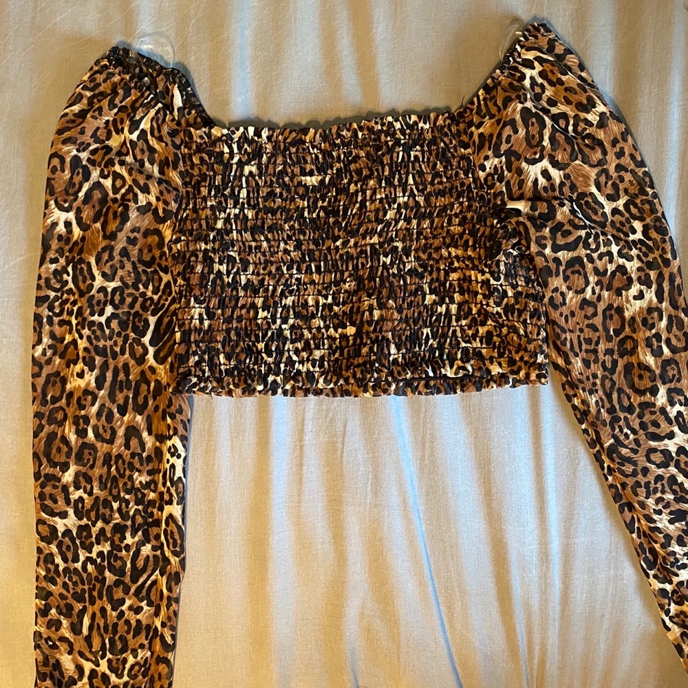 Leopard crop top